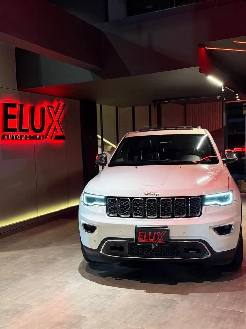 Jeep Grand Cherokee 2020 (1)
