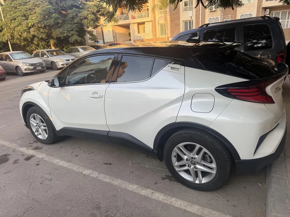Toyota C-HR 2022 (1)