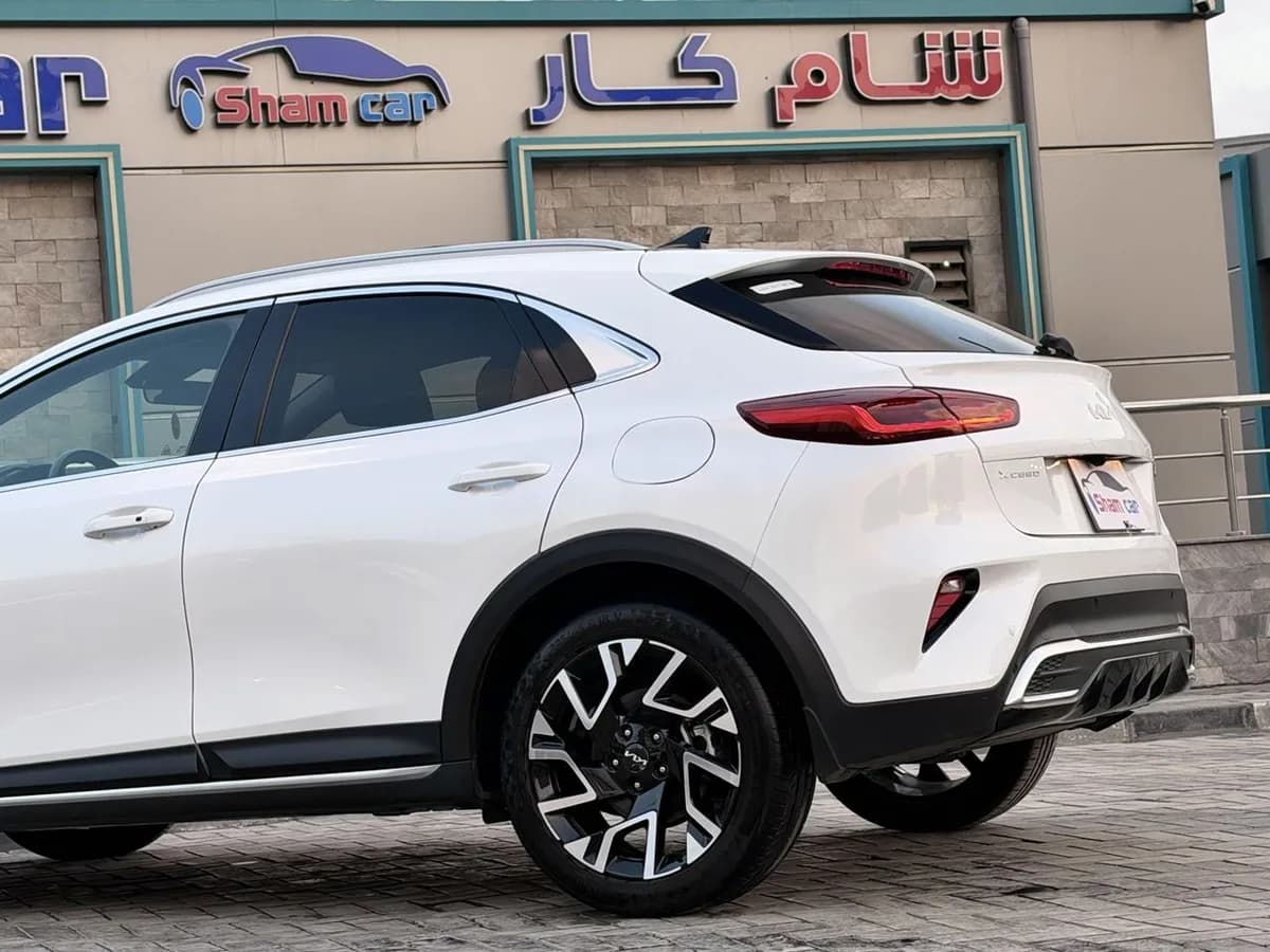 Kia XCeed 2025 (1)