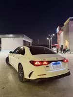 Mercedes E 200 2025 (1)