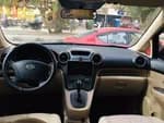 Kia Carens 2010 (4)