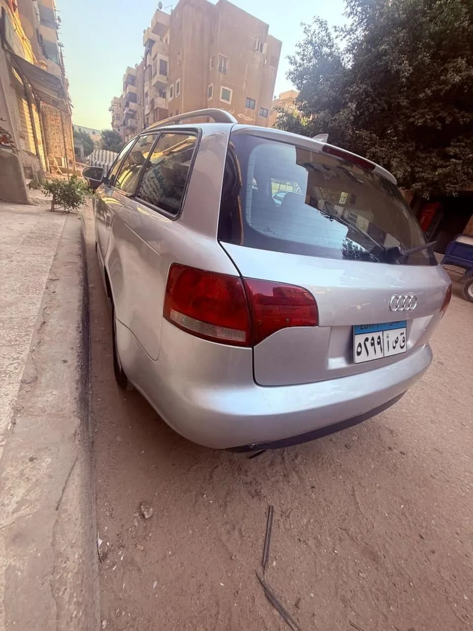 Audi A4 2008 (1)