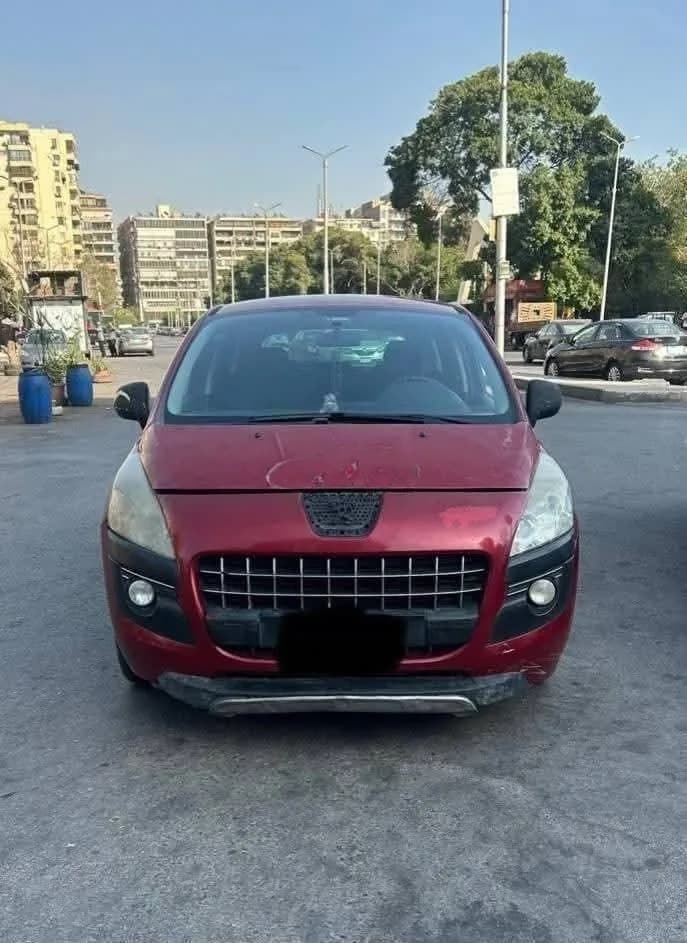 Peugeot 3008 2011 (0)