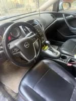Opel Astra 2017 (1)