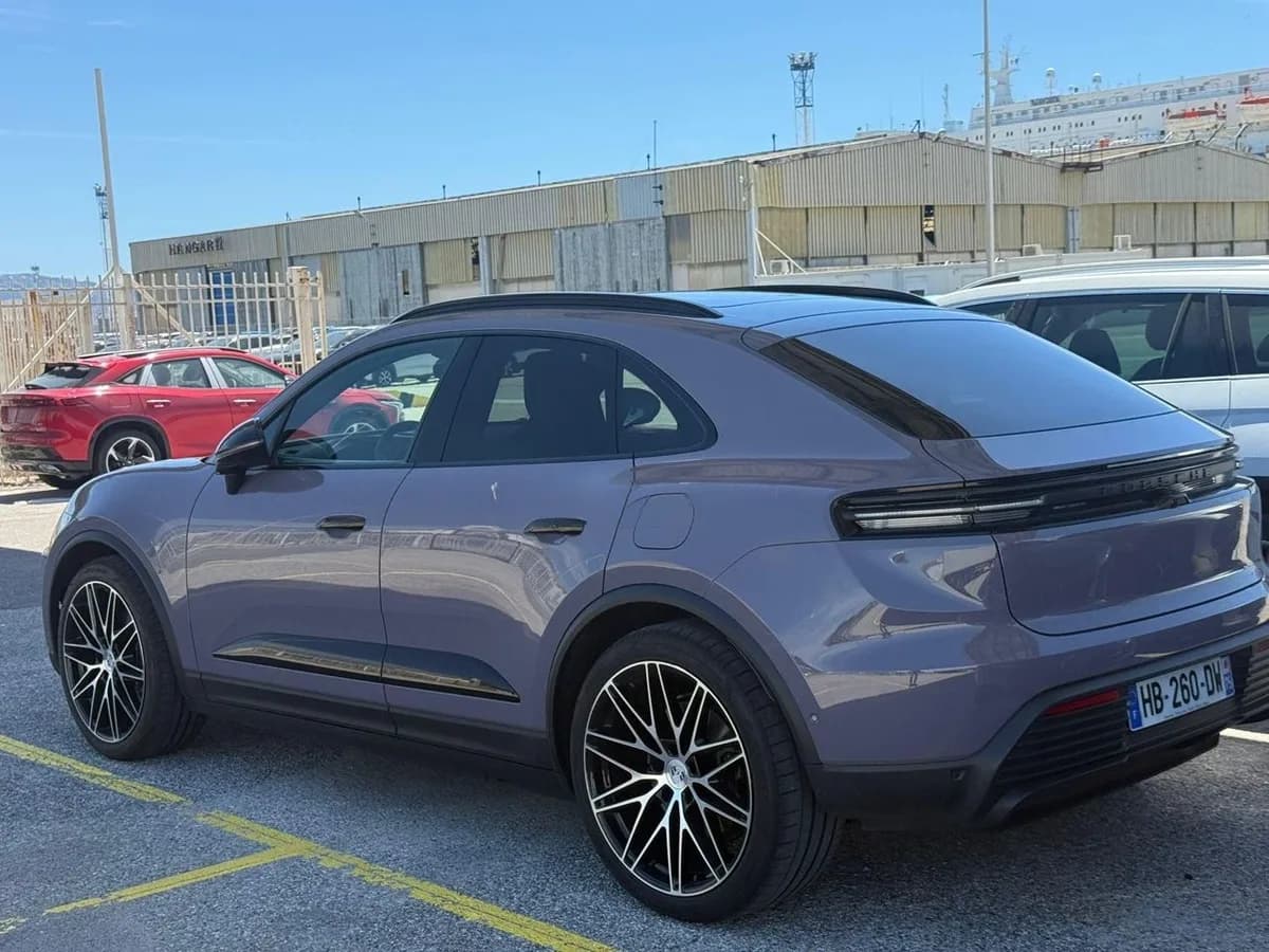 Porsche Macan Electric 2025 (1)
