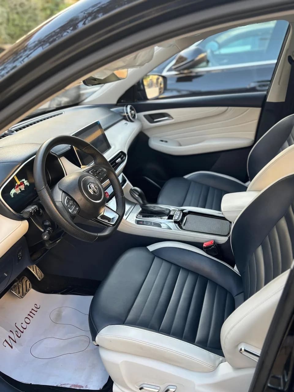 MG HS 2025 (0)