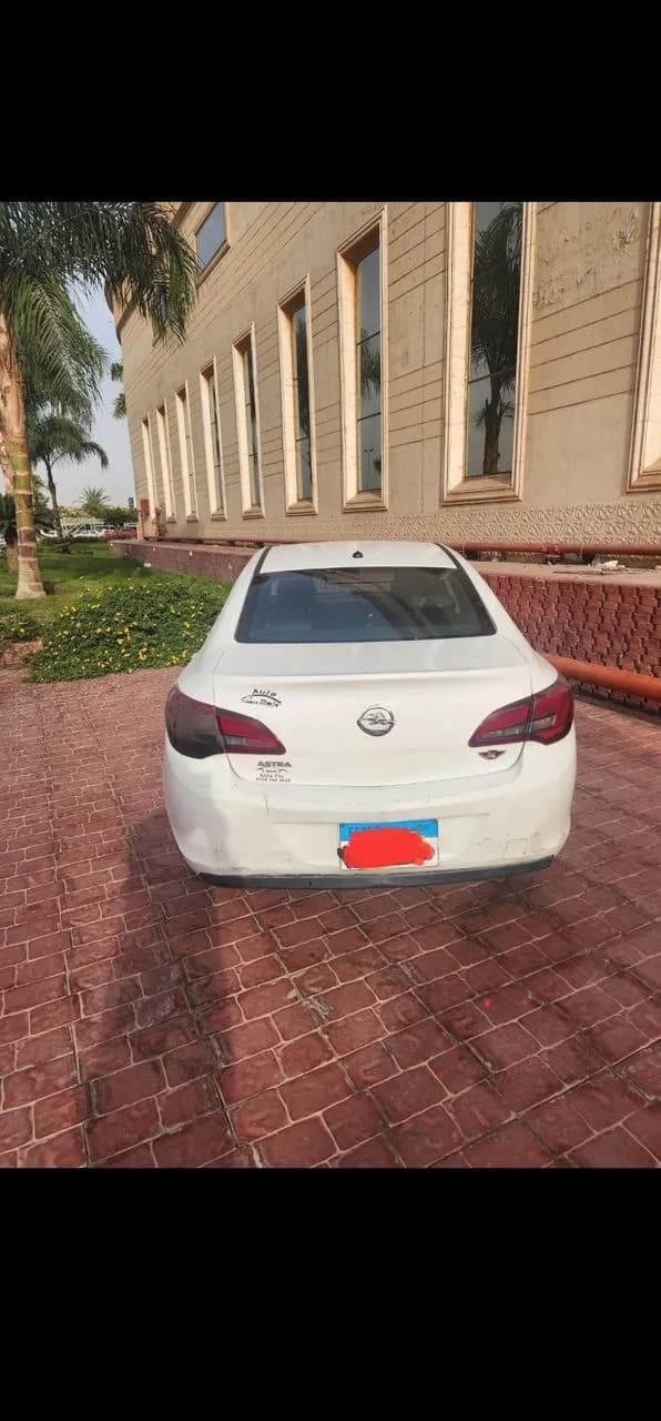 Opel Astra 2015 (0)