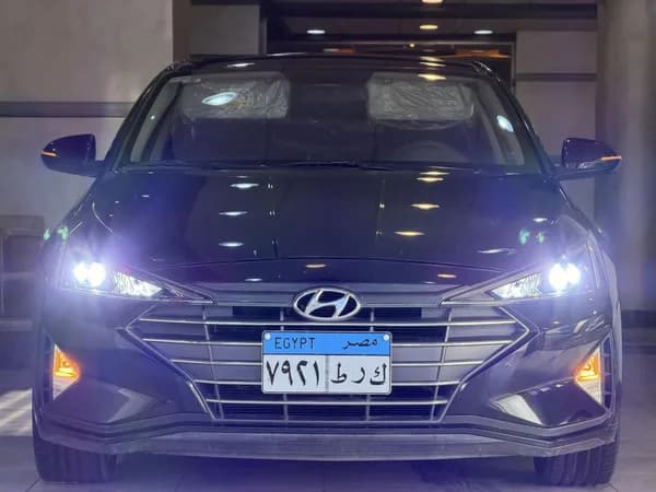 Hyundai Elantra 2025