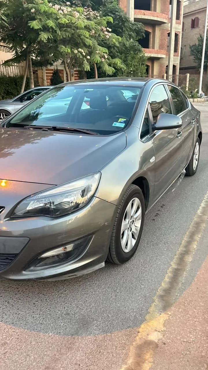 Opel Astra 2019 (0)