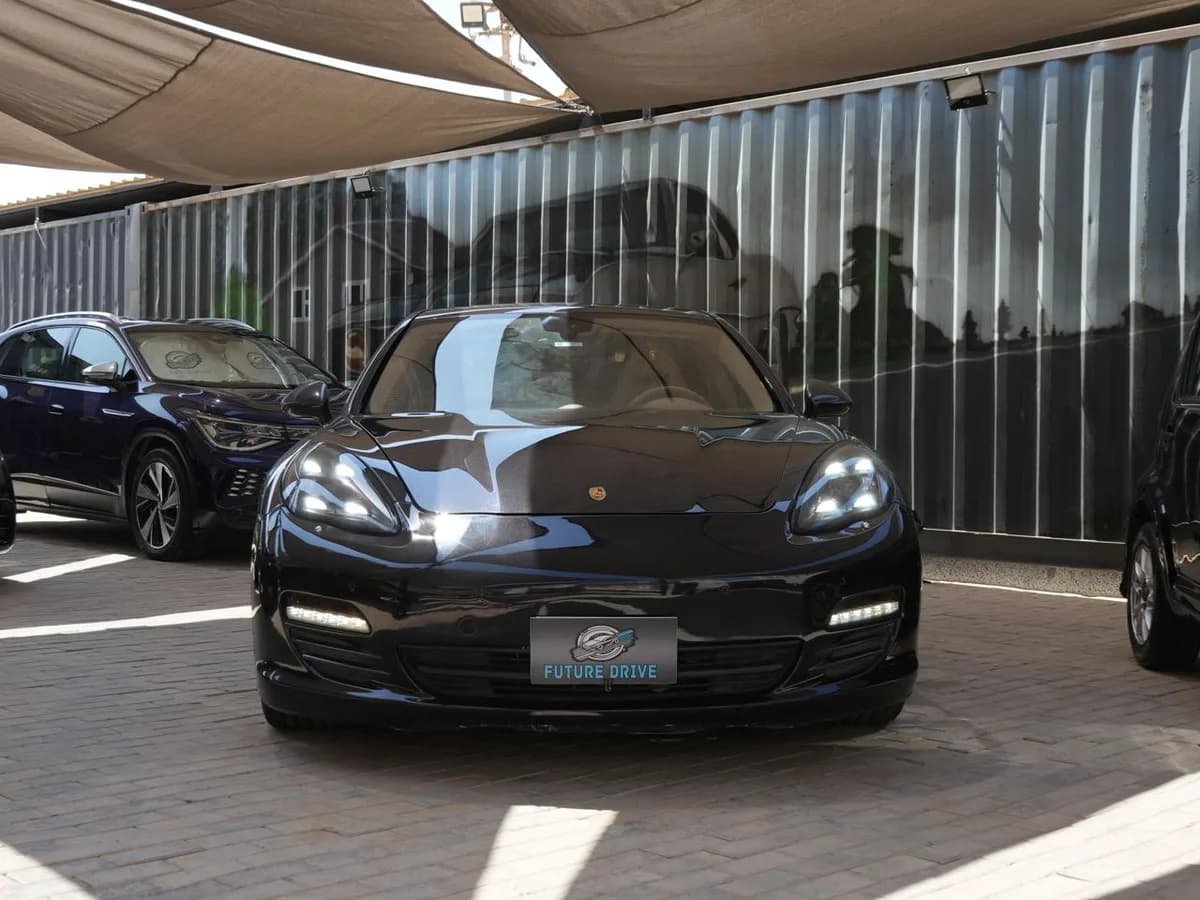 Porsche Panamera 2010 (0)