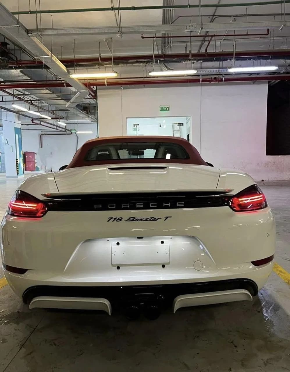 Porsche Boxster 2023 (0)